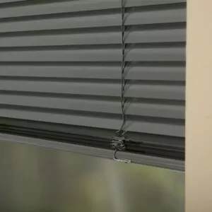 Persianas Horizontales de Aluminio color Gris oscuro de 25mm, calidad Premium