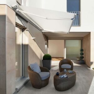 Toldo Proyectante retráctil marca Flexalum tela Sahara con protección UV - Sistema Roma, Manual o Motorizado, estructura de aluminio