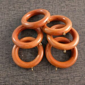 Argollas de madera color caoba para cortinas, incluye armella de metal, 12 unidades