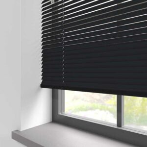 Persianas horizontales de aluminio de láminas lisas de 25mm color ebony con sistema Vertilux a la medida