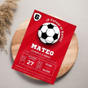 Invitaciones de Cumpleaños de Fútbol Personalizables, Edita Fácilmente en Canva y Descarga al Instante, 5x7 en fondo granate