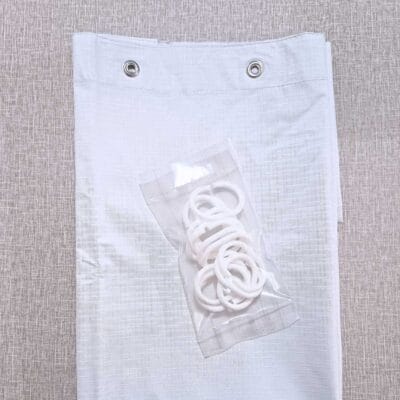 cortinas para ducha de pvc color blanca con ganchos 04